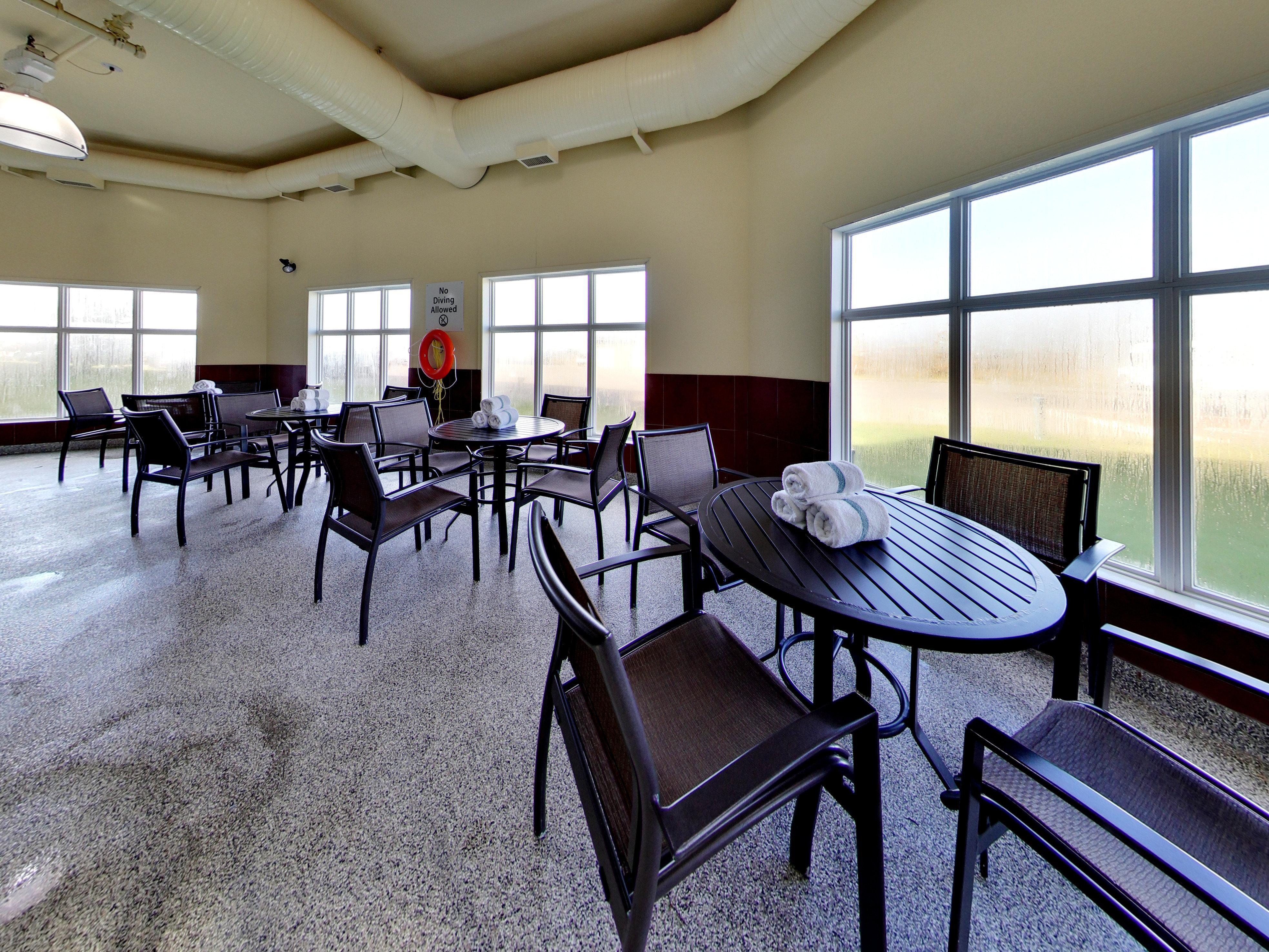 Holiday Inn Express Hotel & Suites - Edmonton International Airport By Ihg Nisku Zewnętrze zdjęcie